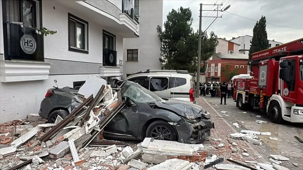 Kocaeli’de bir evde doğal gaz patlaması sonucu 7 kişi yaralandı