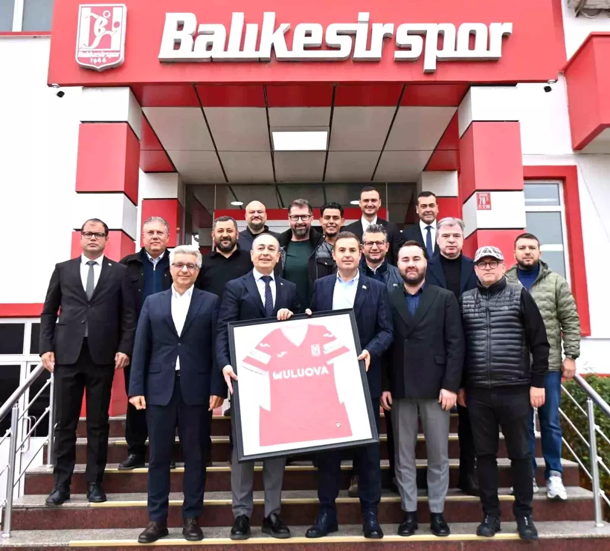 Başkan Akın, Balıkesirspor’u Ziyaret Etti