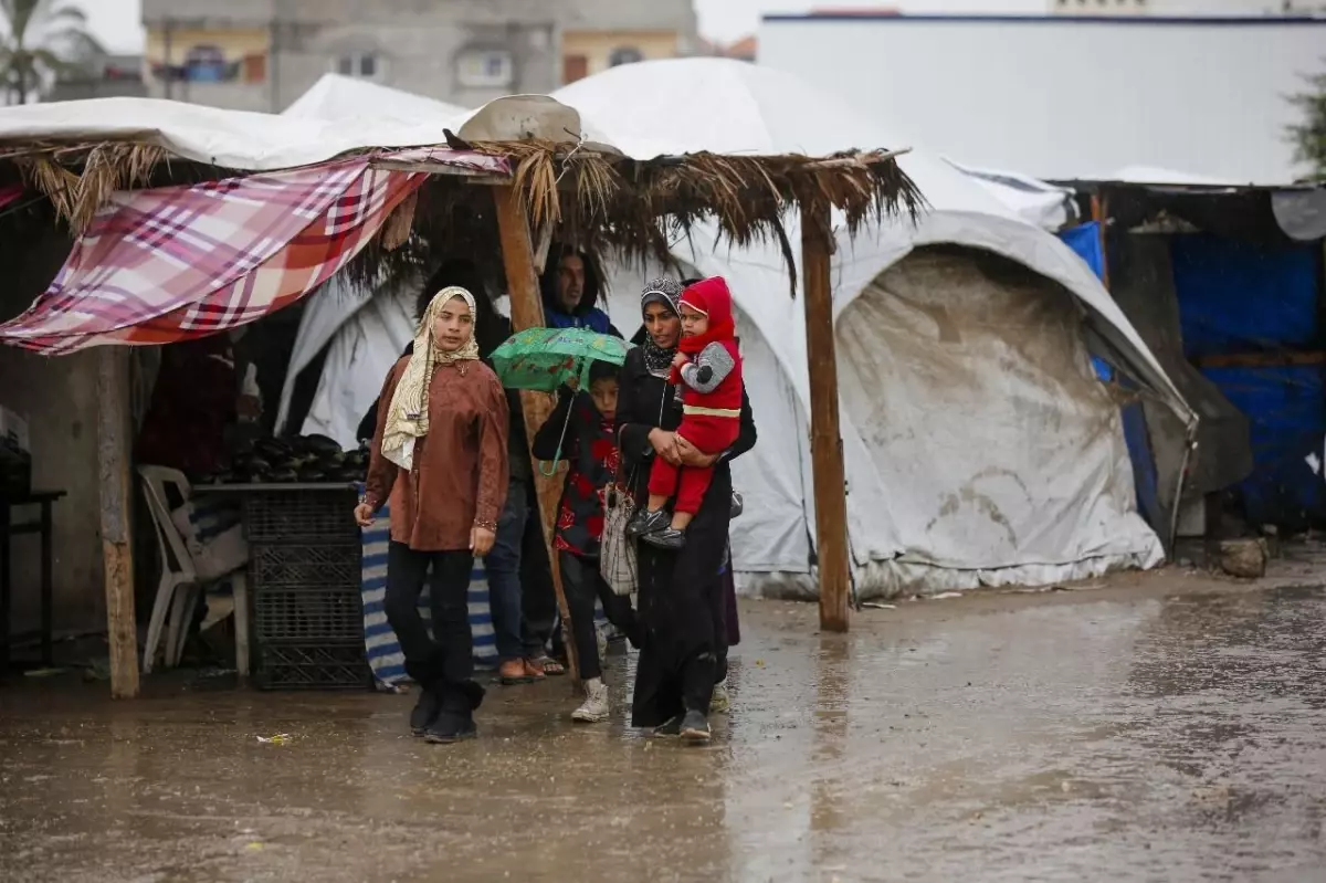 Gazze’deki Hamile Kadınlar Açlık ve Hijyen Kriziyle Mücadele Ediyor