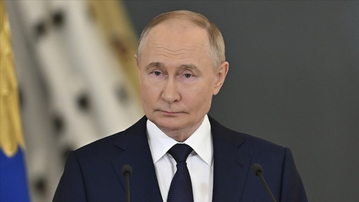 Vladimir Putin, Suriye’deki geçici yönetimle temas kurdu